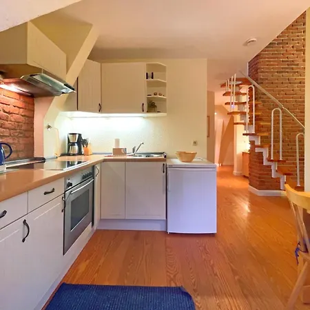 Blau-weiss Goethestrasse 1 4 * Kolpinsee